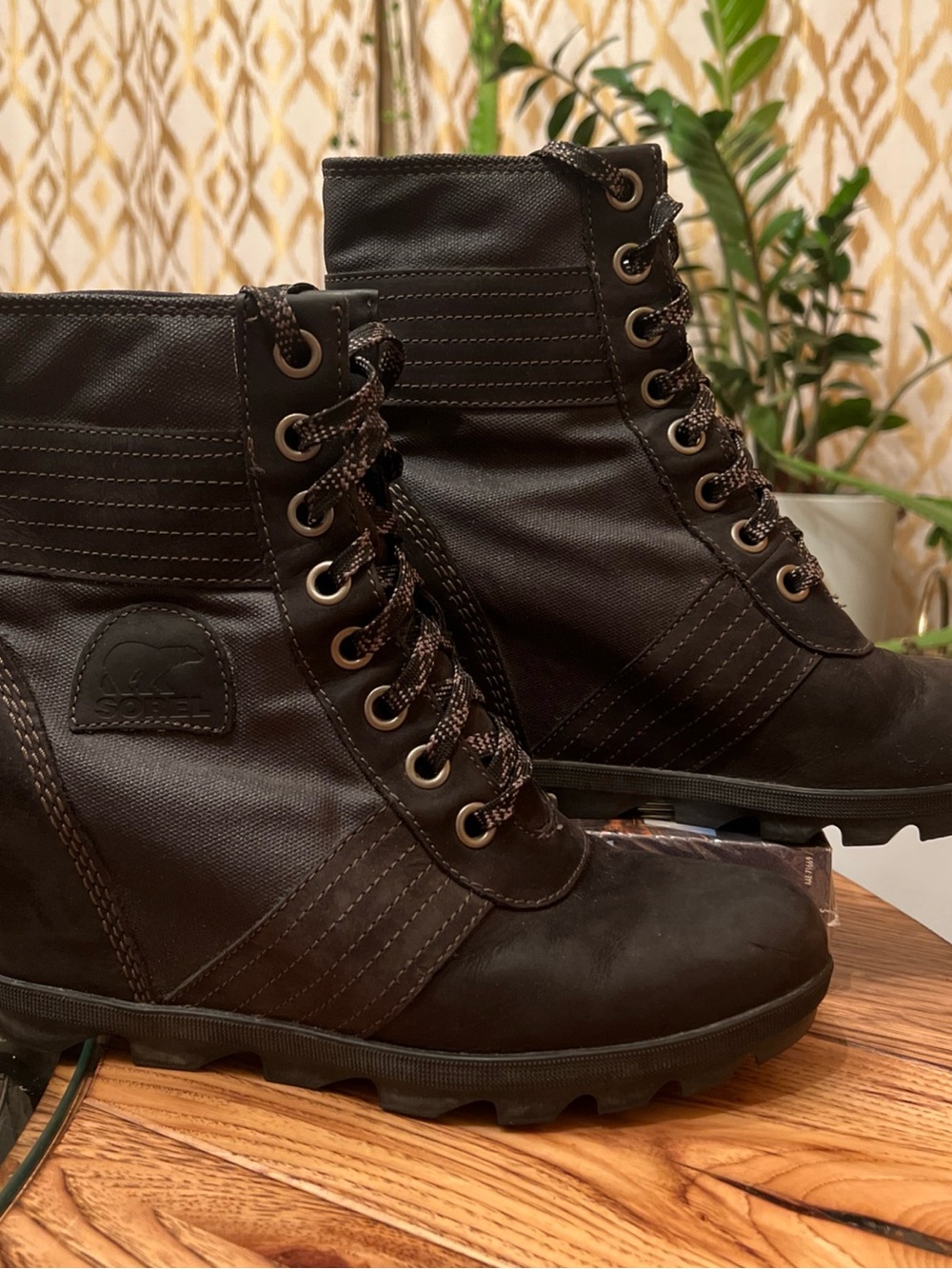 Sorel PDX Lace Up Wedge Boots Lexie Wedge 9.5 Black Leather waterproof